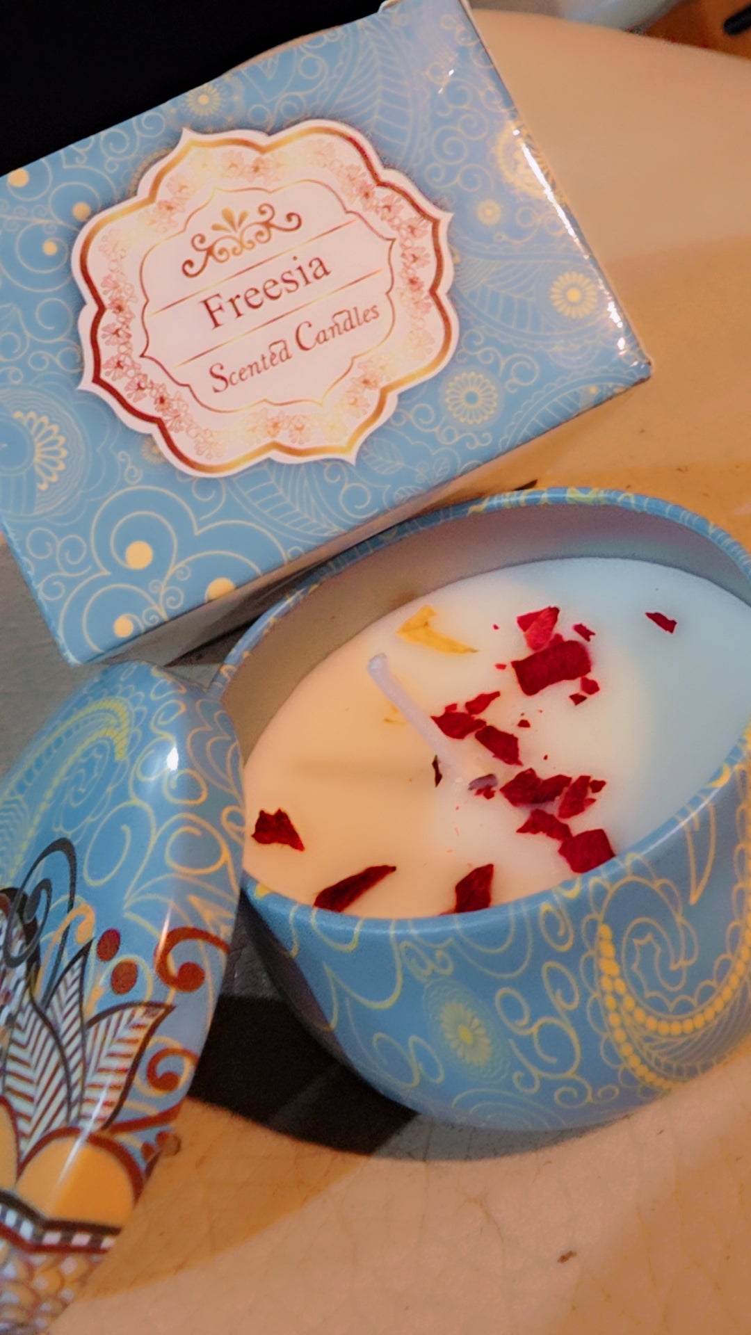 English Pear Freesia Fragrance candles